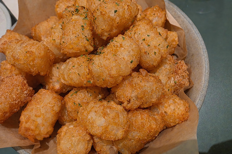 Tater Tots Live Station